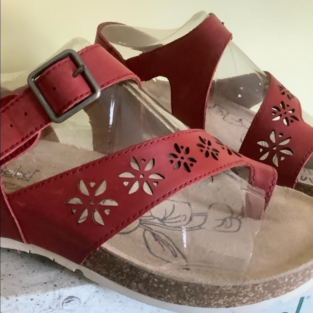 Josef Seibel Red Nubuck Sandals- BRAND NEW!! Size:EU 38 (US 7.5)